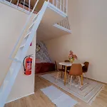 Oliveira Apartment *